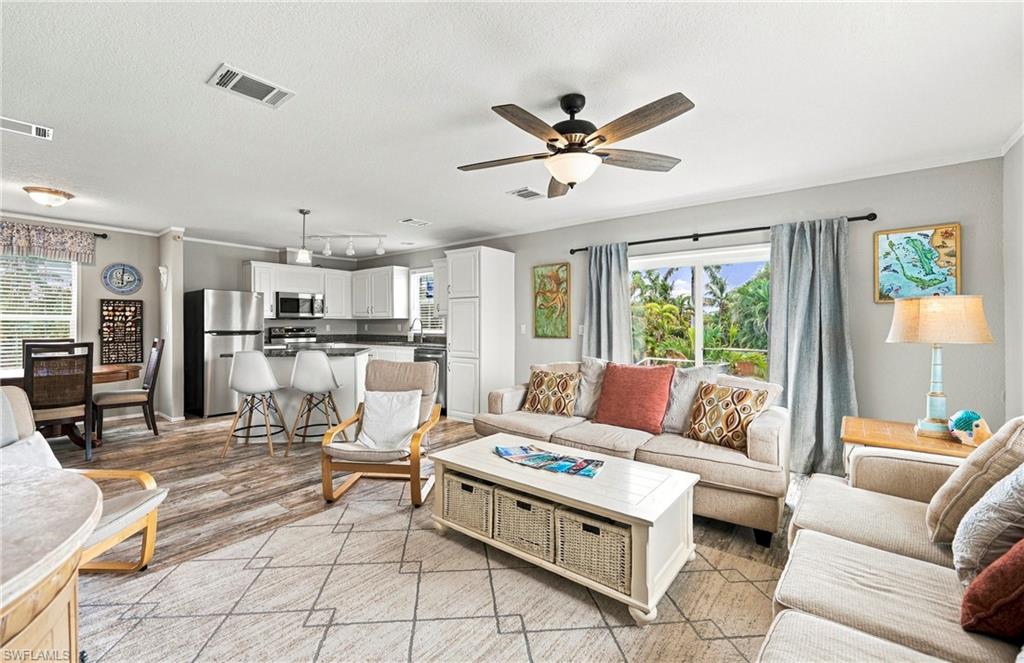 5520 Rainbow Dr — photo