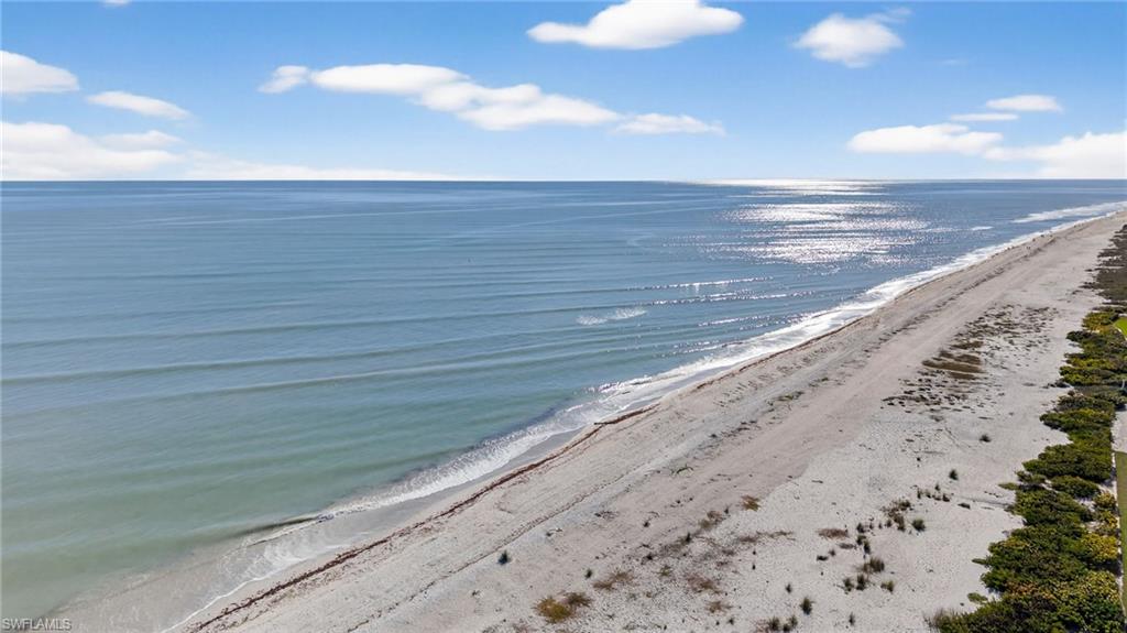 Home in Sanibel, FL 33957 — photo 3