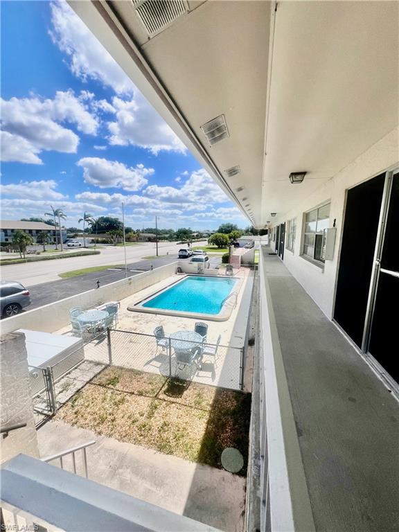 5210 Coronado Pkwy Unit 8 — photo
