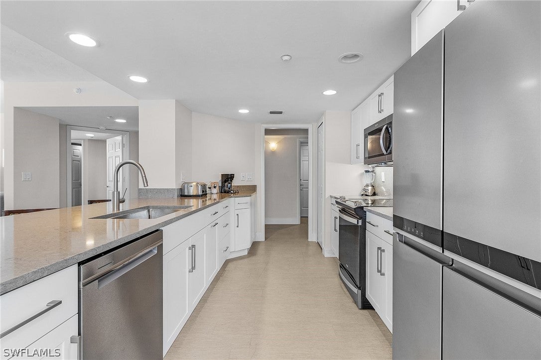 6620 Estero Boulevard 1105 — photo