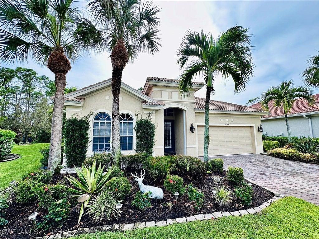 16152 Parque Lane — photo