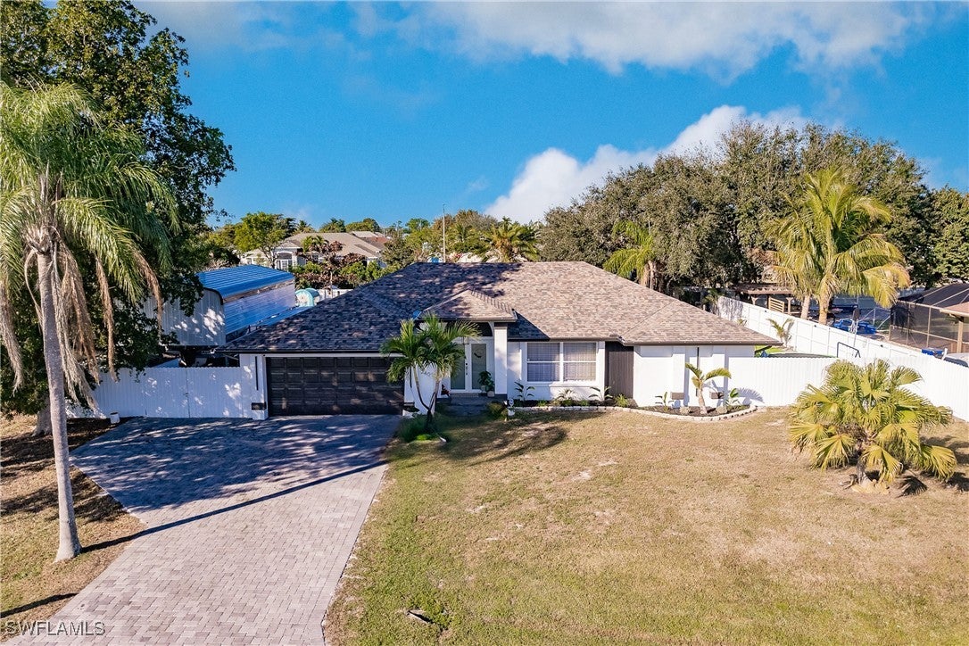 240 Laurent Court — photo