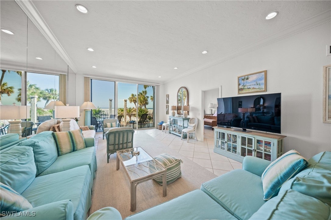1212 Benjamin Franklin Drive 102 — photo