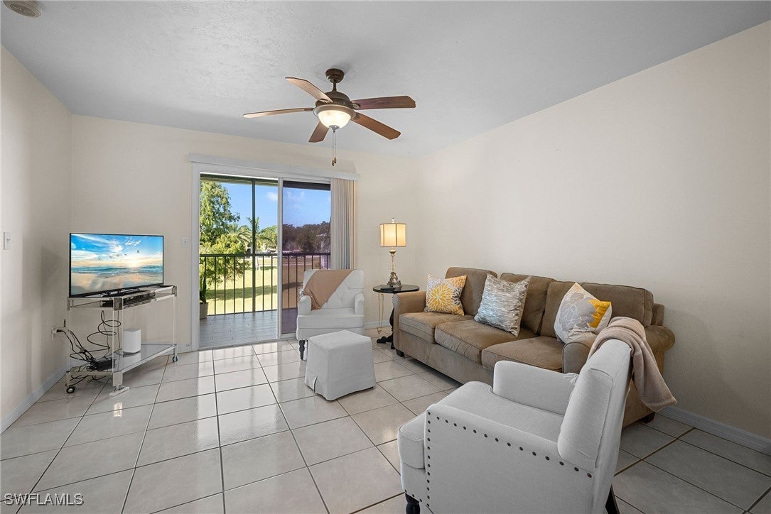 144 Cypress Way E 707 — photo
