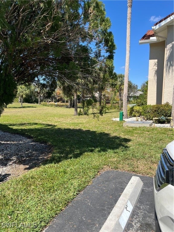 Home in Fort Myers, FL 33919 — photo 2