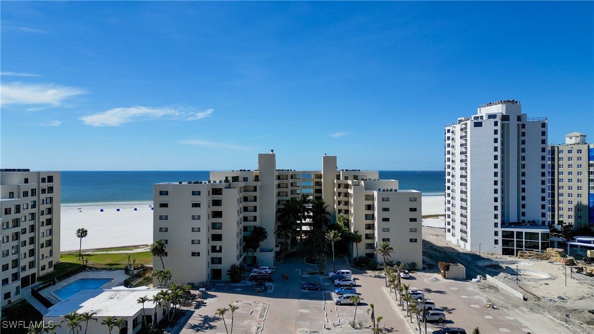 6662 Estero Boulevard 411 — photo