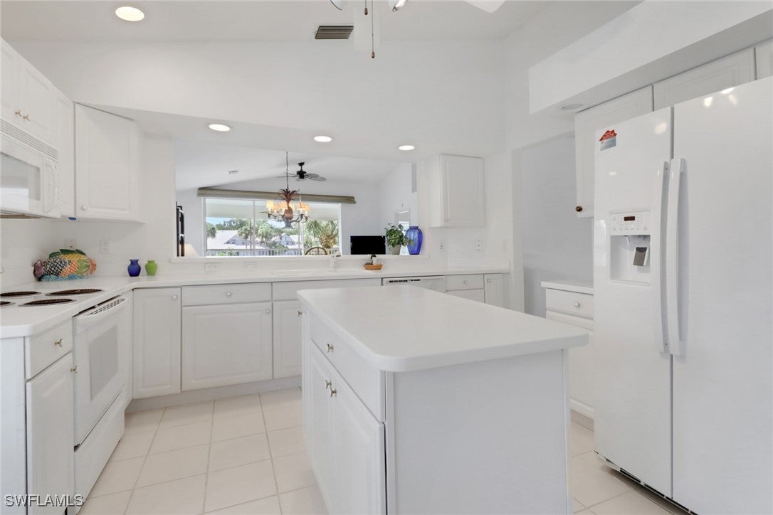 6180 Reserve Circle 203 — photo