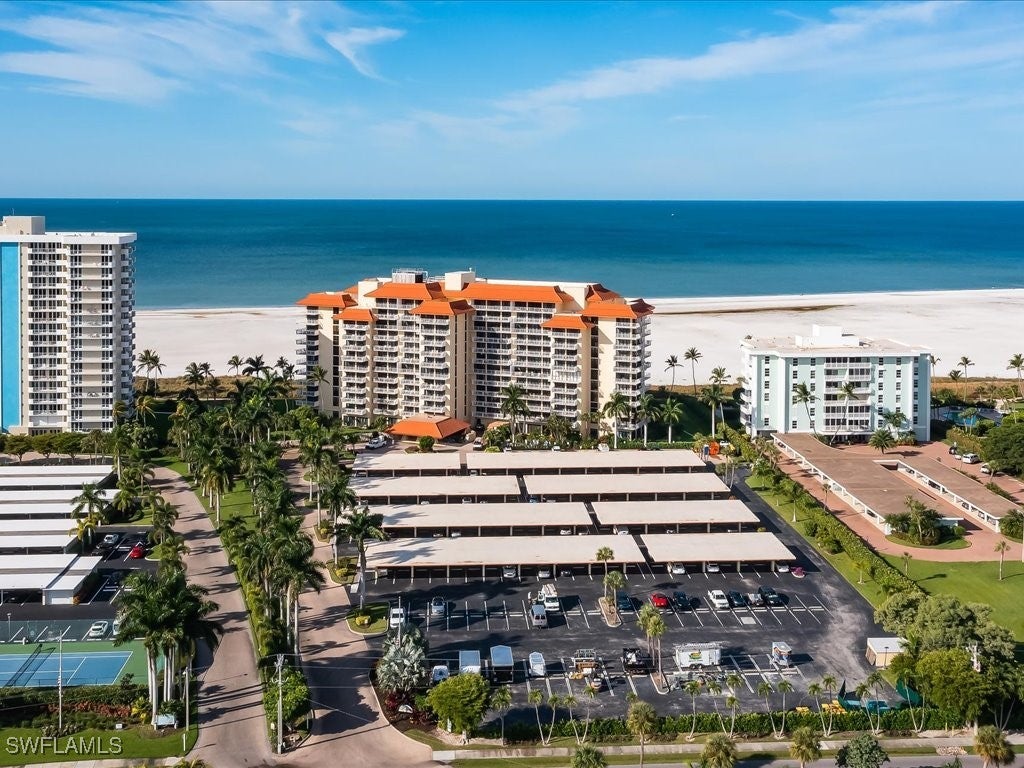 180 Seaview Court 901 — photo