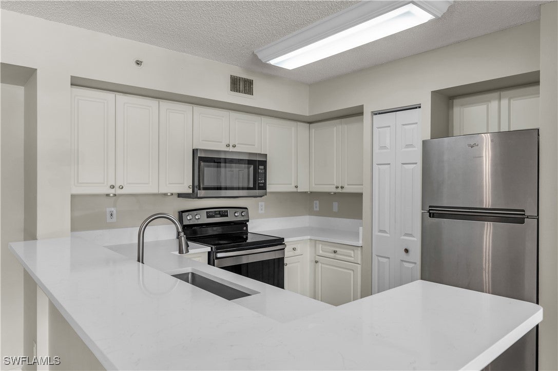 1230 Wildwood Lakes Boulevard 105 — photo