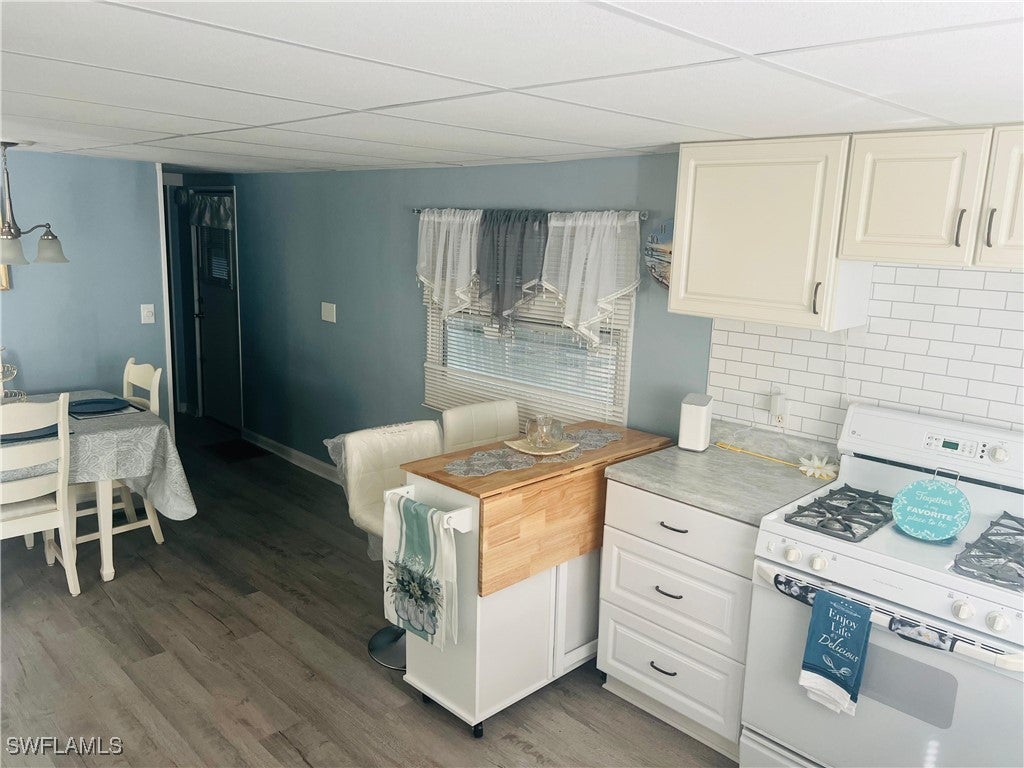 471 Palm Drive 310 — photo