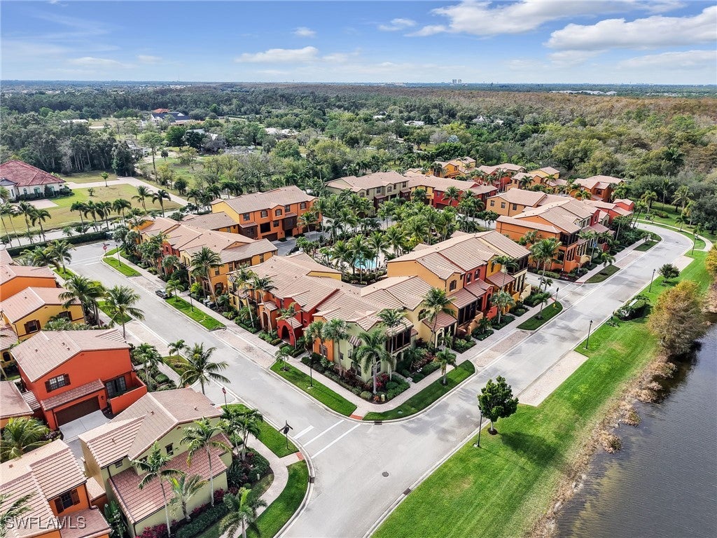 Home in Fort Myers, FL 33912 — photo 2