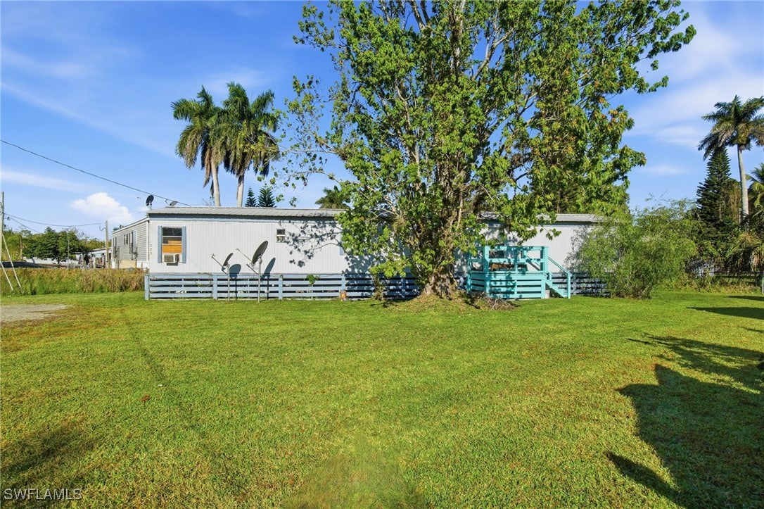 223 Gladys Court — photo