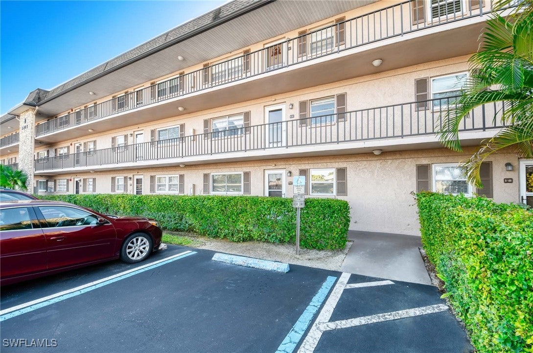 5483 Rattlesnake Hammock Road 207 — photo