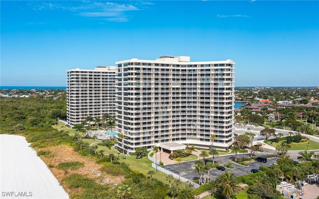 380 Seaview Court 301 — photo