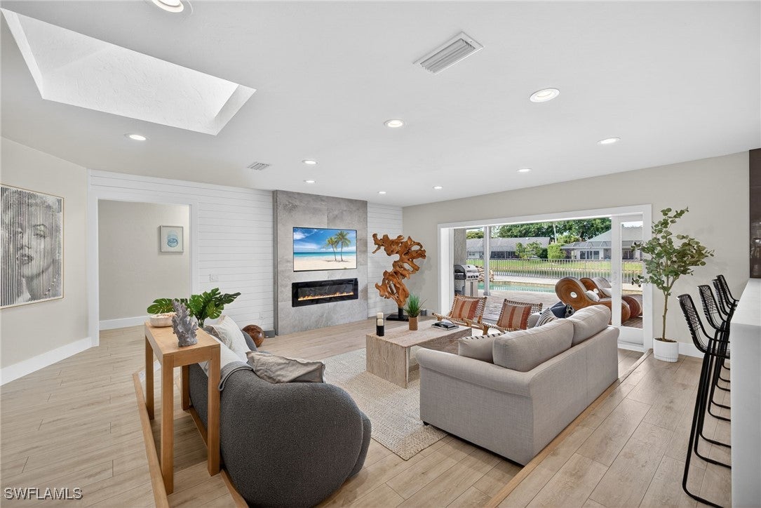 2341 Mayfield Court 8 — photo