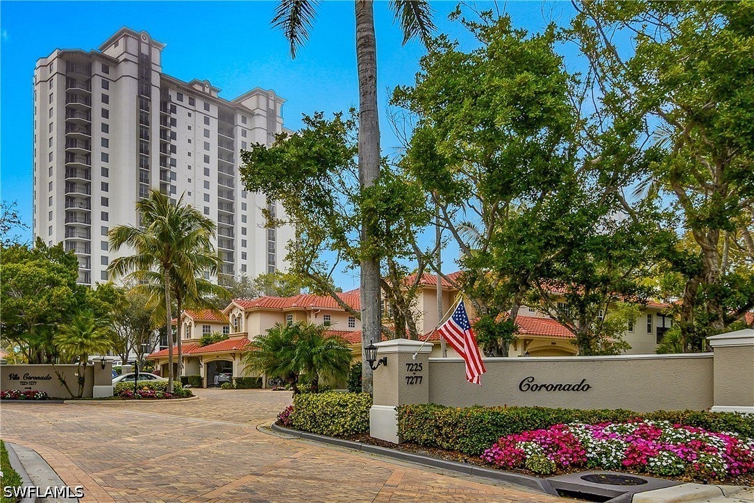 7225 Pelican Bay Boulevard 402 — photo