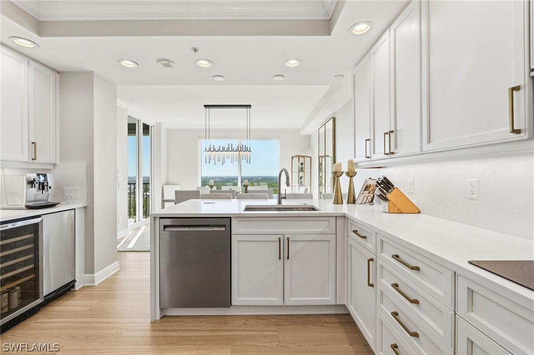 445 Cove Tower Drive 1001 — photo