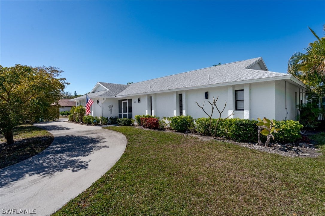 661 E Valley Drive — photo