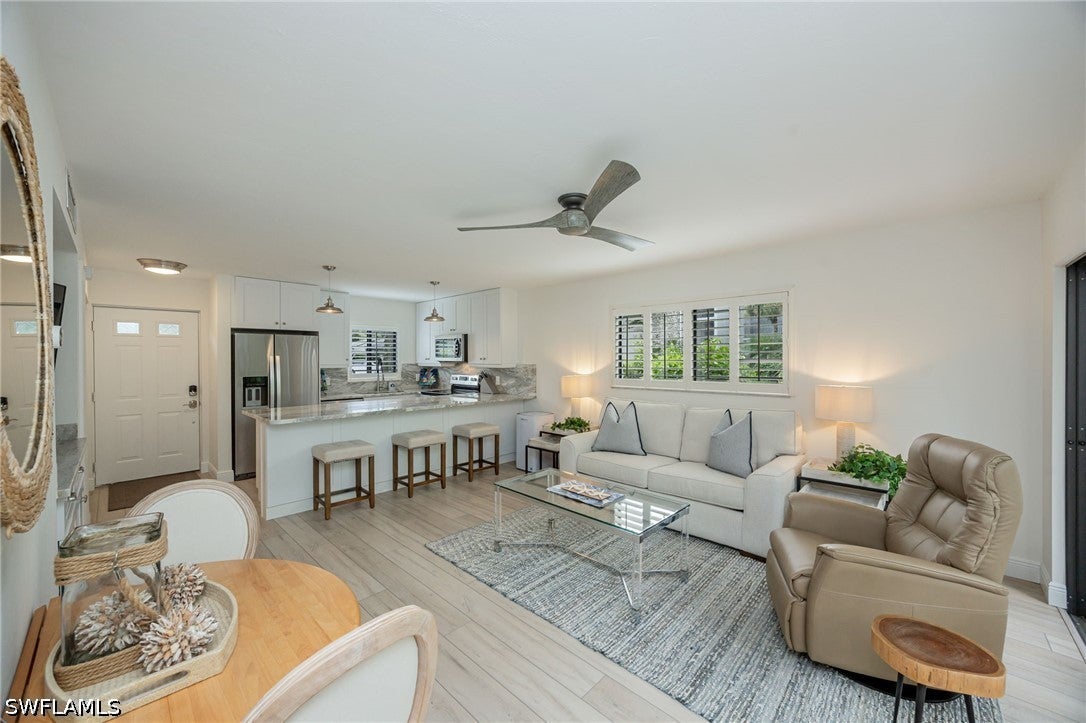 746 Eagle Creek Drive 101 — photo