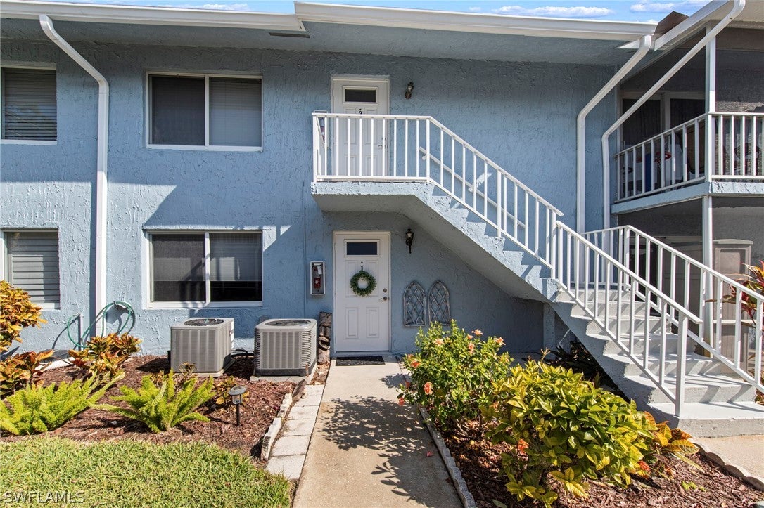 256 Palm Drive 1 — photo