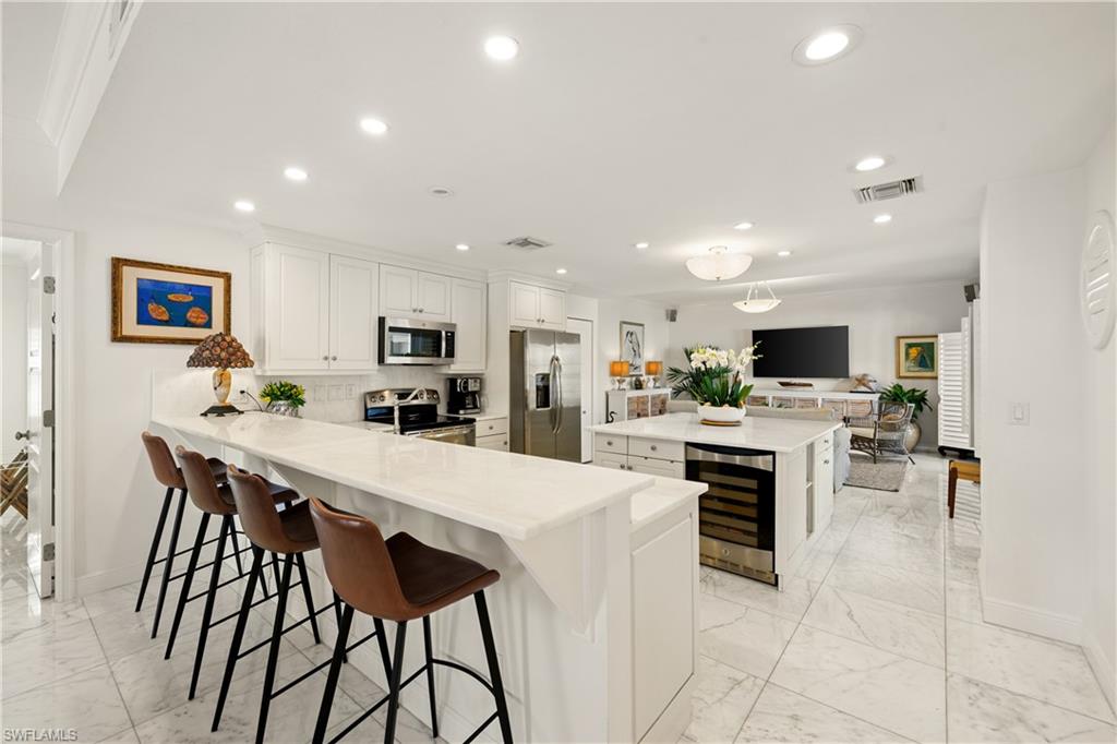 292 14th Ave S a — photo