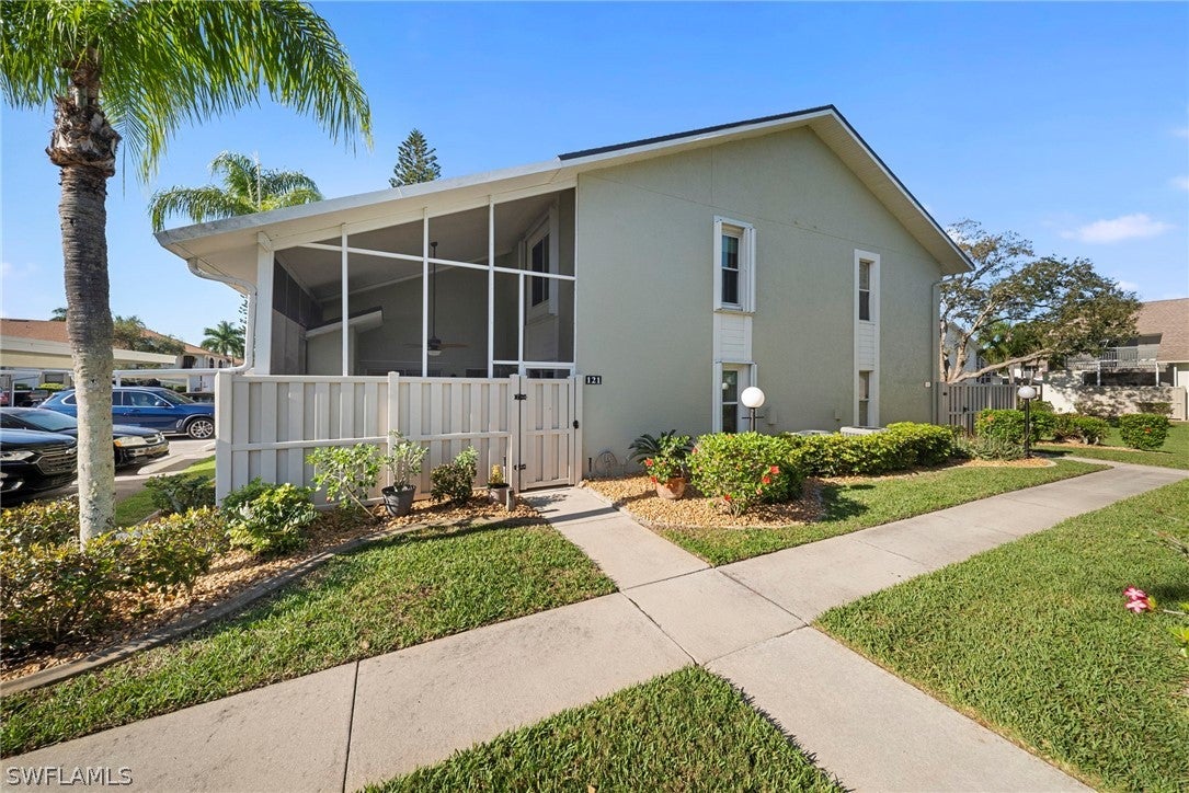 13160 Whitehaven Lane 121 — photo