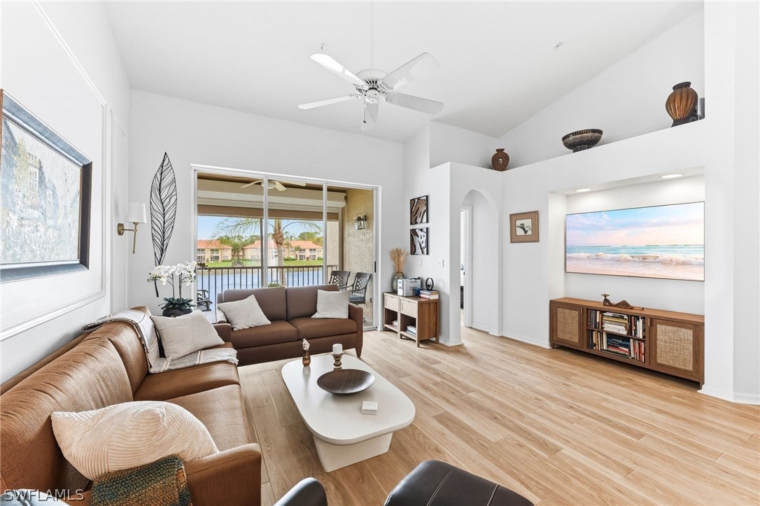 6930 Huntington Lakes Circle 203 — photo