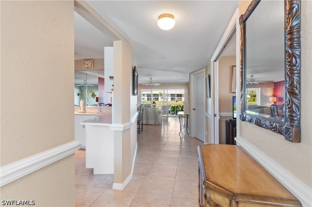 515 Gabriel Circle 1901 — photo