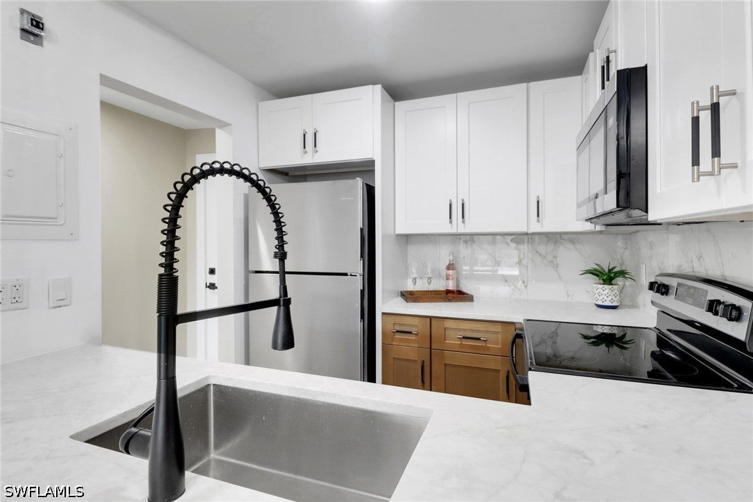 1195 Clam Court 202 — photo