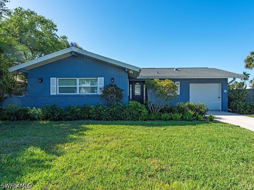 2772 Bayview Drive — photo