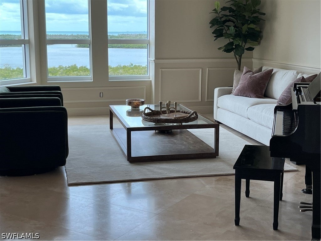 285 Grande Way 701 — photo