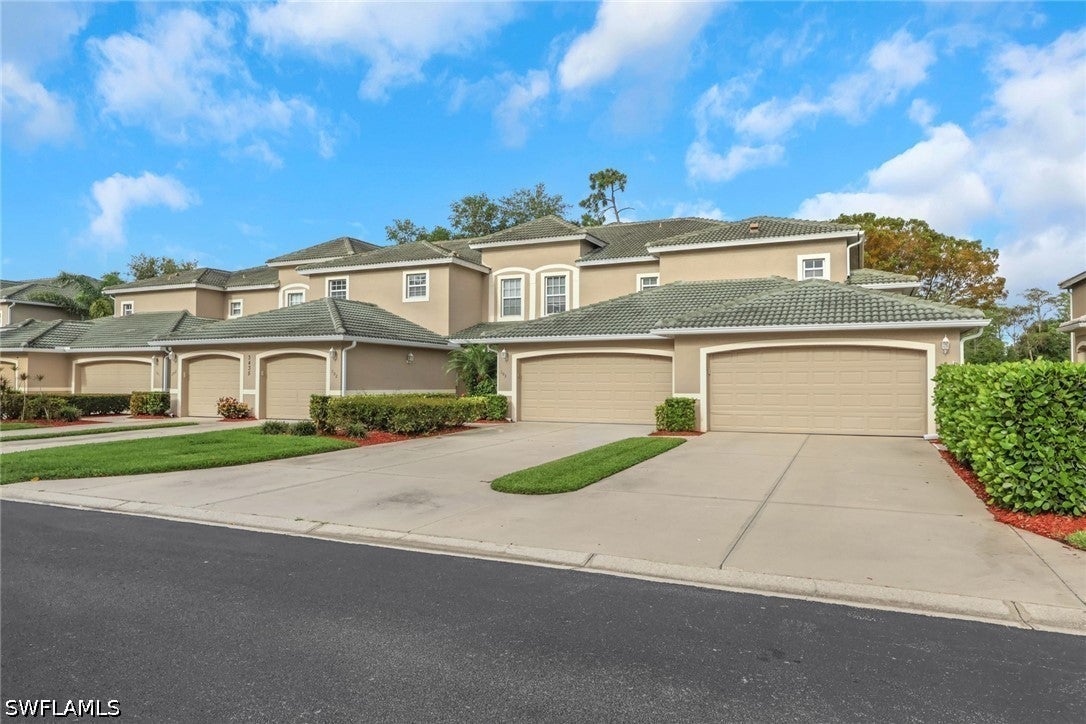 3435 Laurel Greens Lane S 203 — photo