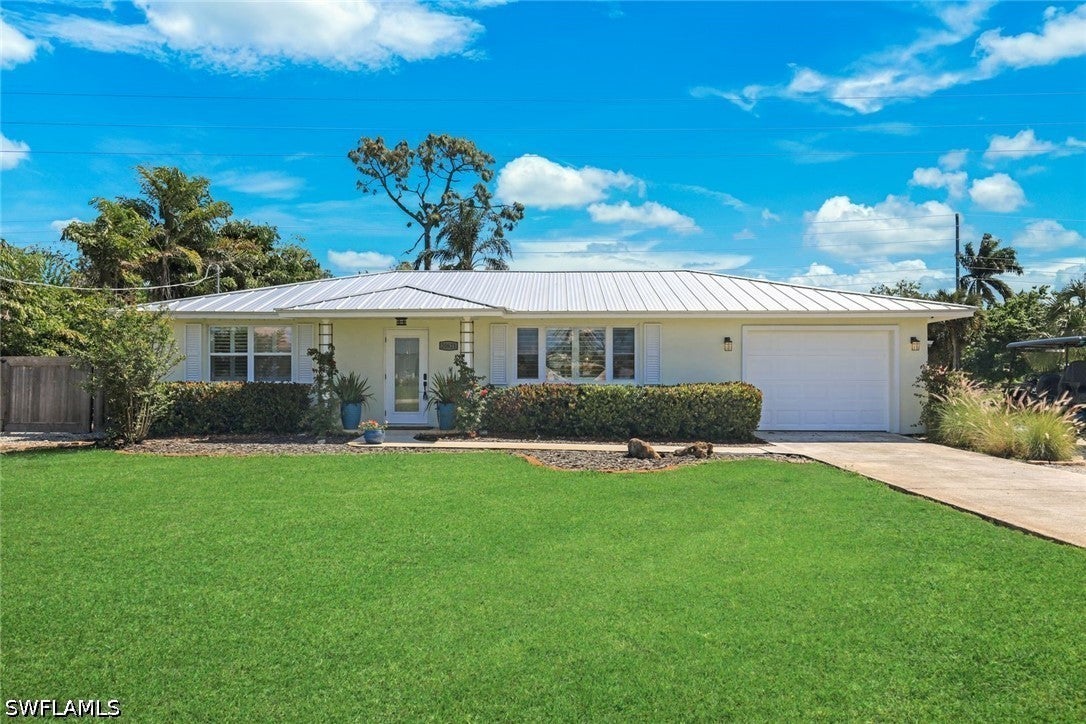 20621 Pine Tree Lane — photo