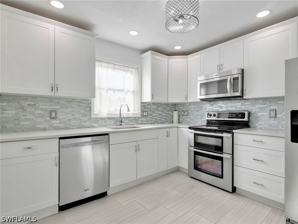 1494 Trafalgar Lane C — photo