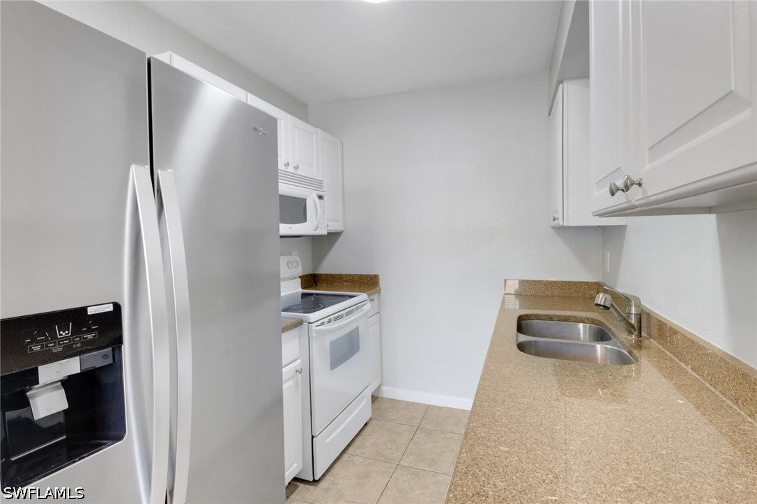 4635 Bayshore Drive P4 — photo
