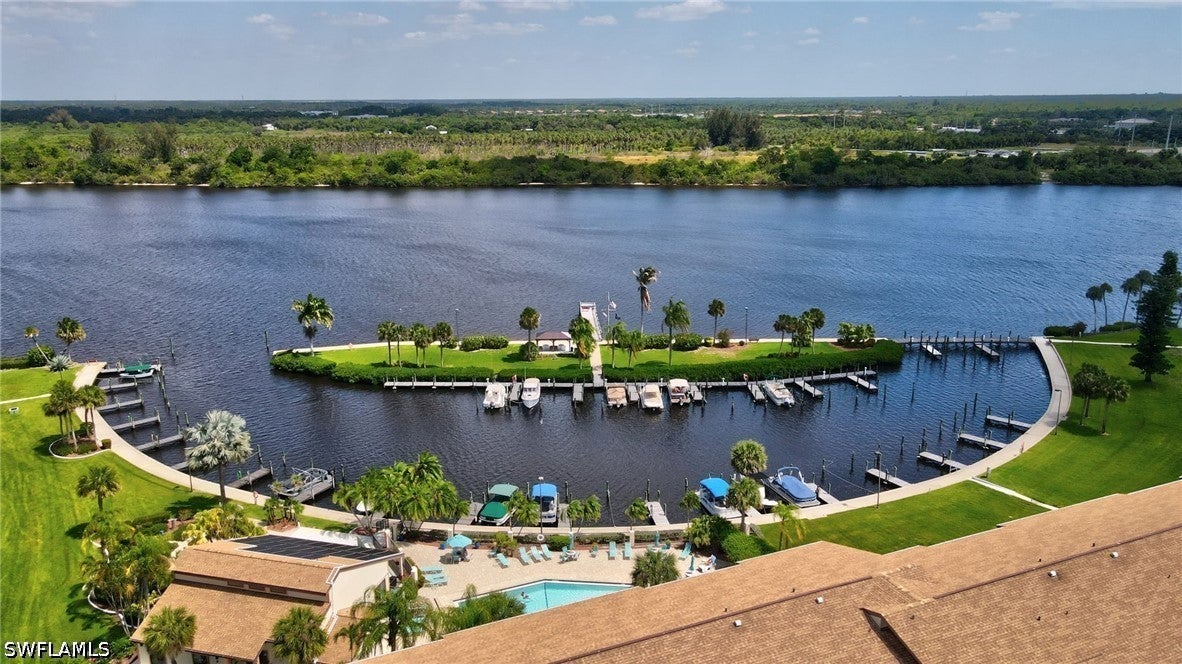 16000 Bay Pointe Boulevard 307 — photo