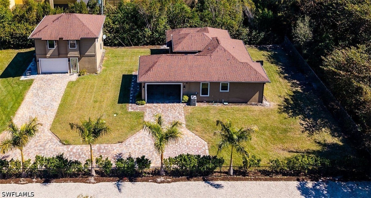 1386 Rosemary Lane — photo
