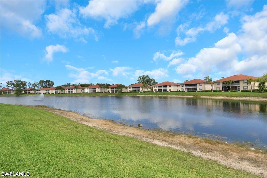 320 Robin Hood Circle 101 — photo