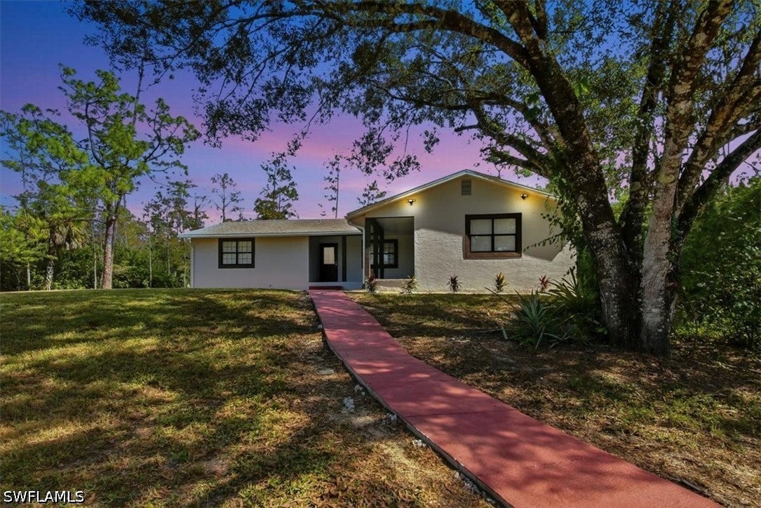 360 Desoto Boulevard S — photo