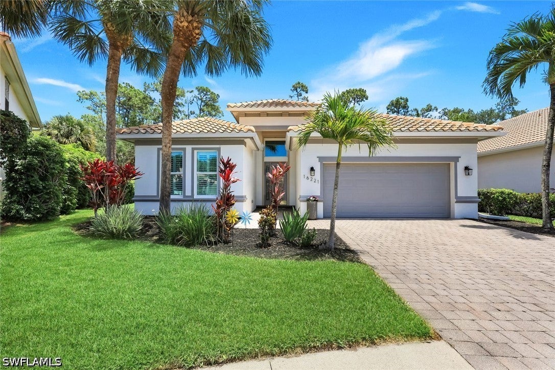 16221 Parque Lane — photo