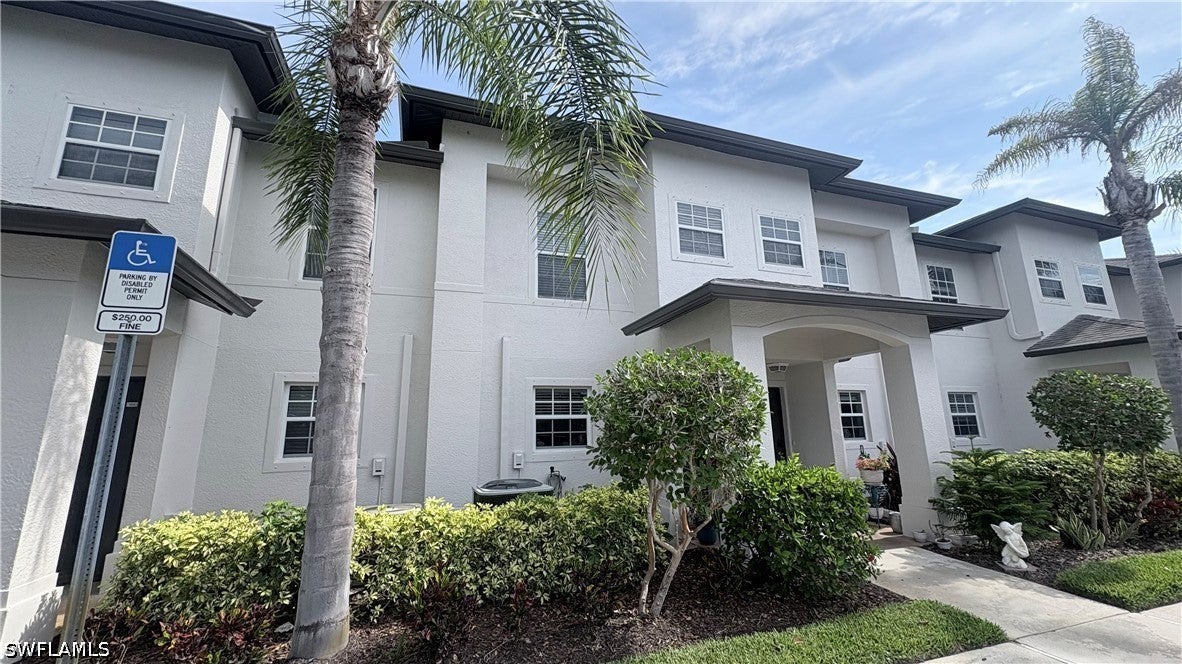 9064 Gervais Circle 105 — photo