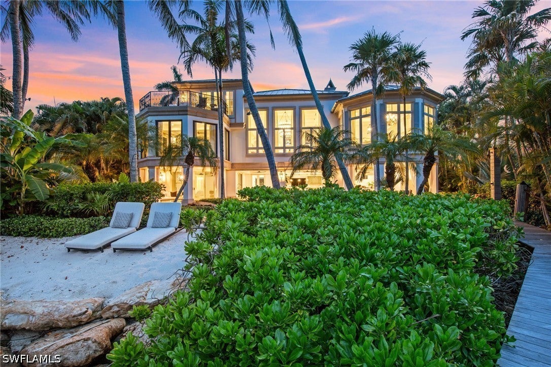 3675 Gordon Drive — photo