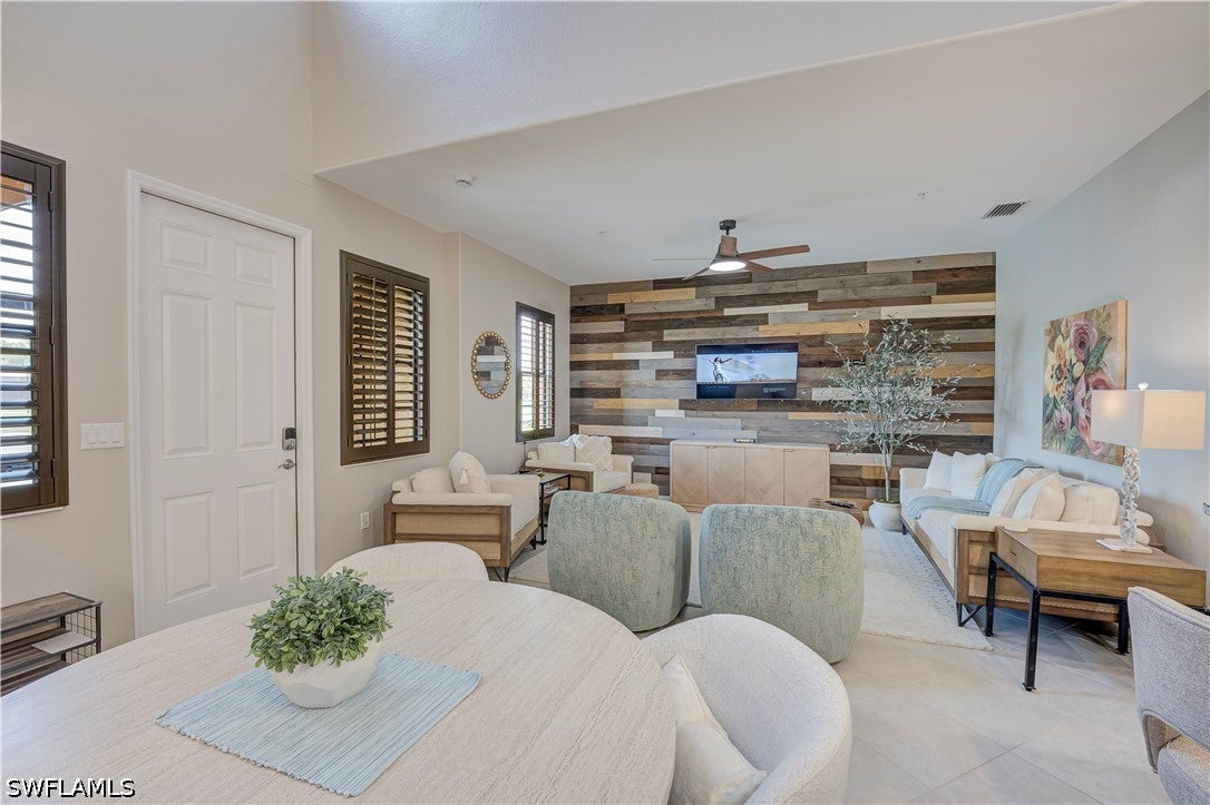 11711 Izarra Way 6107 — photo