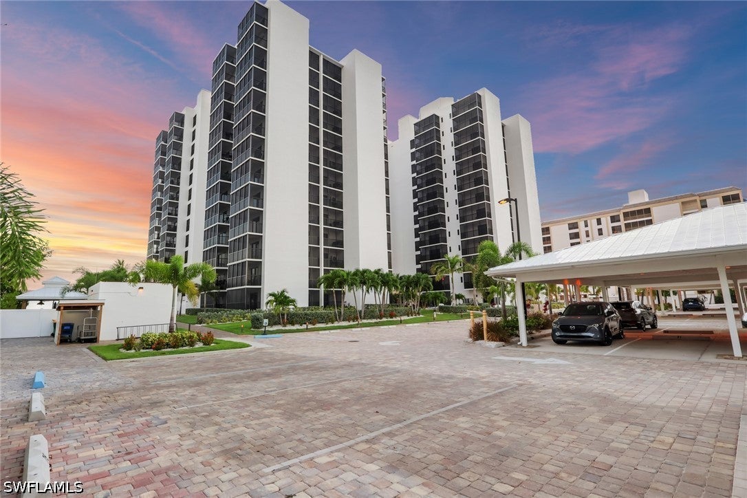 6612 Estero Boulevard 301 — photo