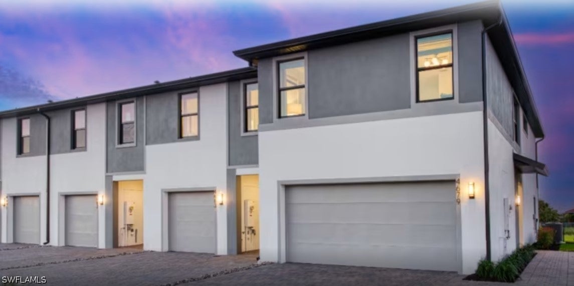 4052 Alexandria Drive — photo