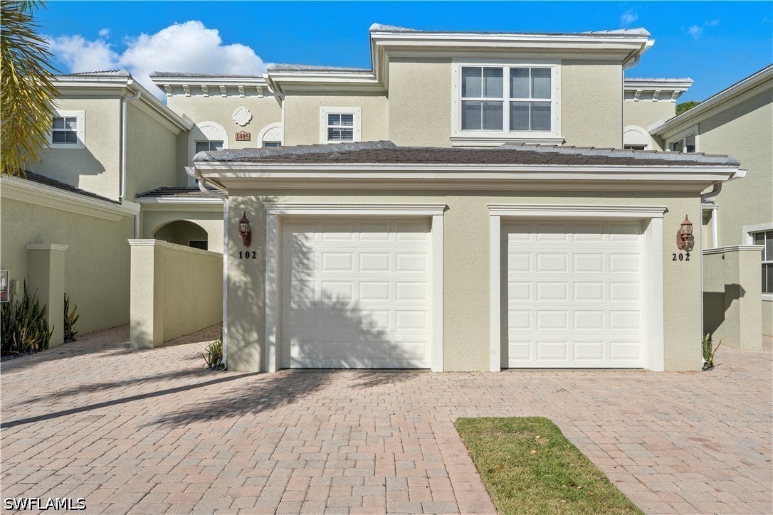 1405 Mariposa Circle 102 — photo