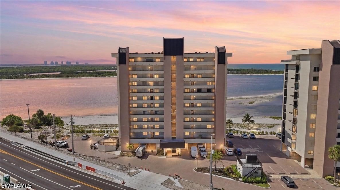 8402 Estero Boulevard 1002 — photo