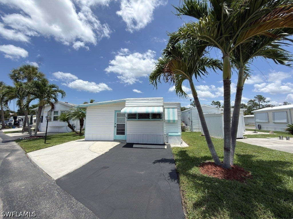 16 Jade Drive — photo
