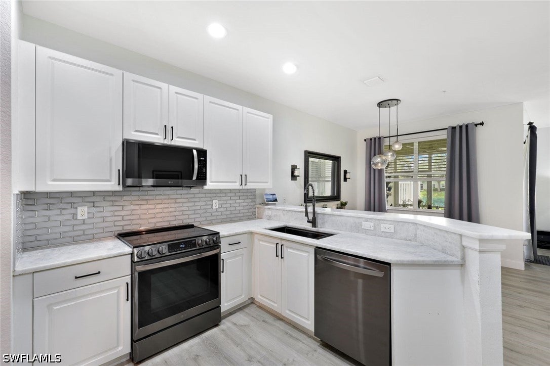 1430 Mariposa Circle 102 — photo