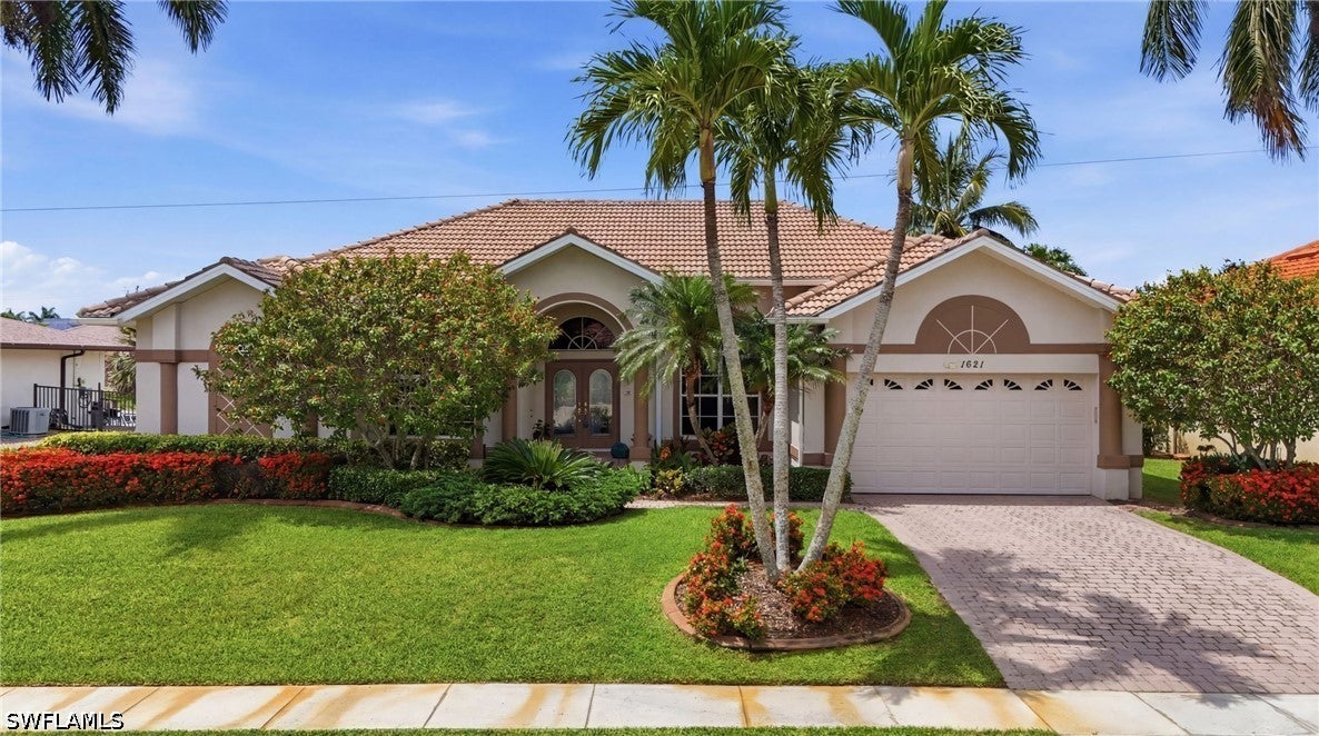 1621 Almeria Court — photo